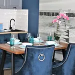 Apartment Royal Maris 1 - Najlepsza Lokalizacja W Ustce, Blisko Plazy I Portu, Bezplatny Parking, Scisle Centrum Stolpmünde